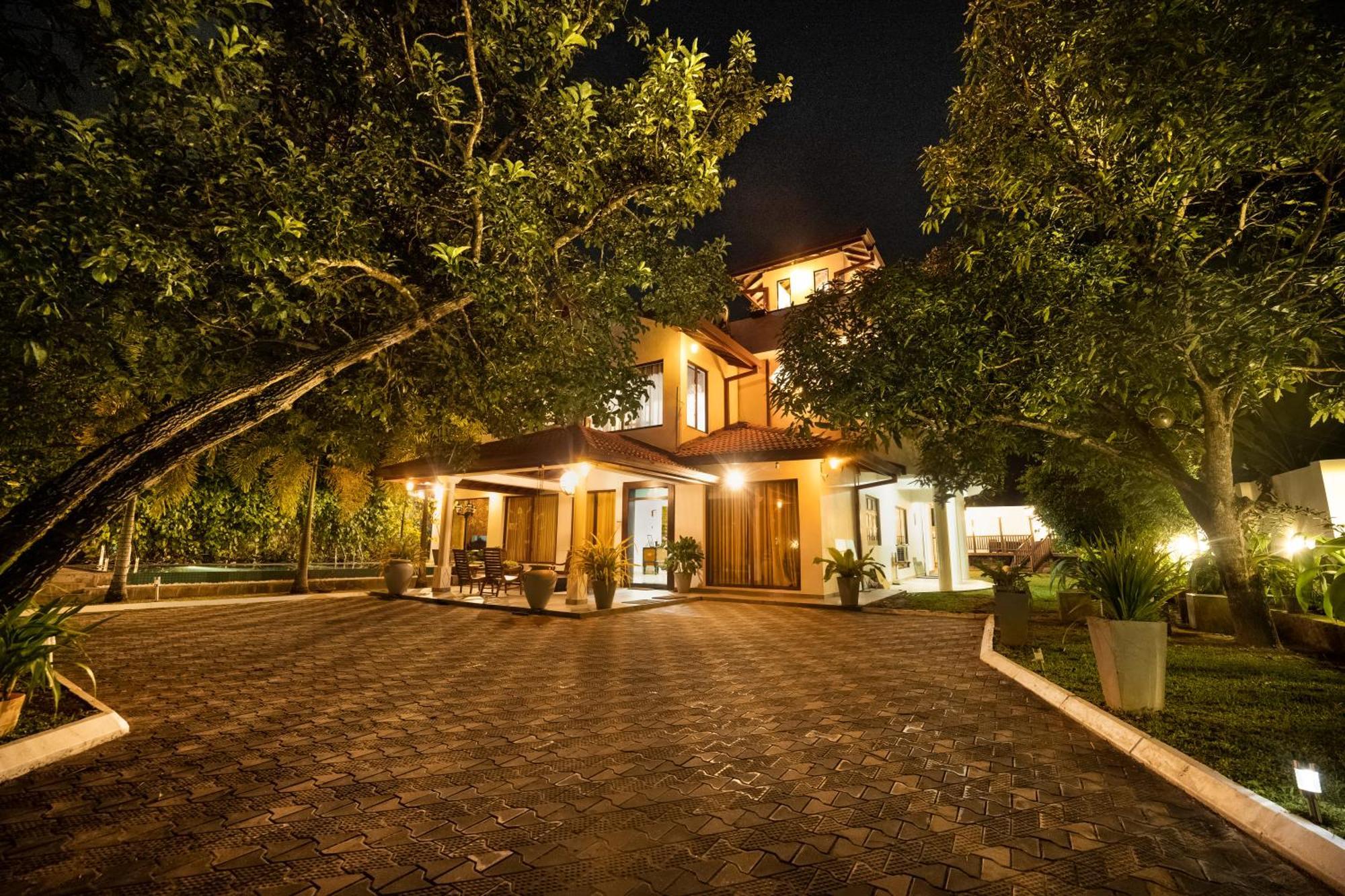 Thithi'S Palace Mirissa Ngoại thất bức ảnh