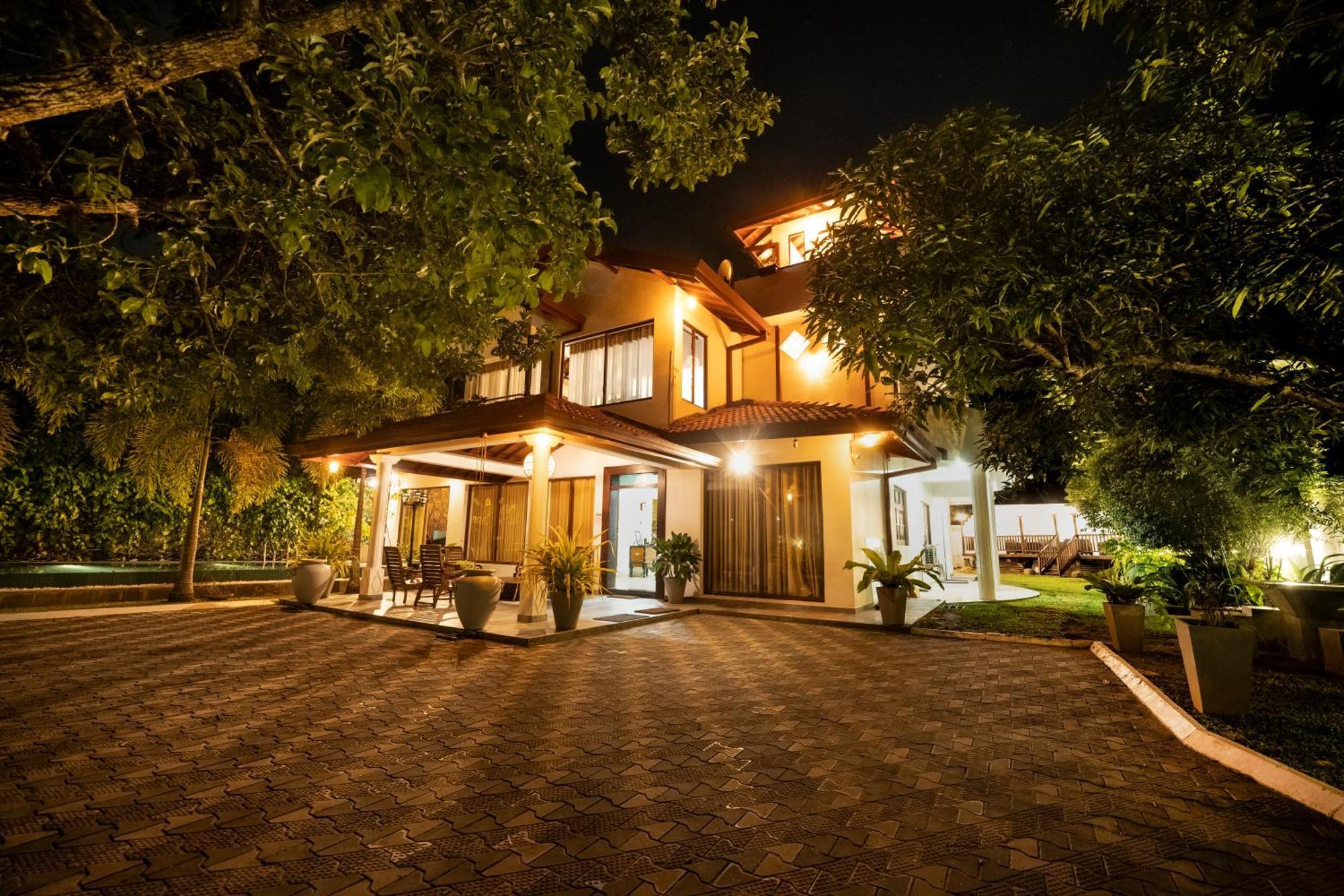 Thithi'S Palace Mirissa Ngoại thất bức ảnh