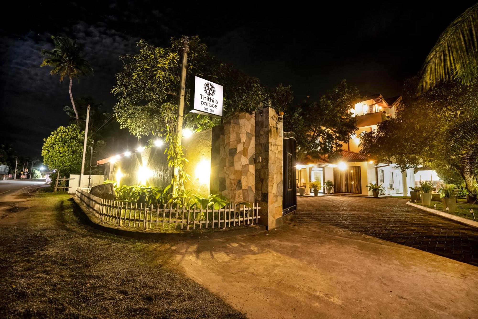 Thithi'S Palace Mirissa Ngoại thất bức ảnh